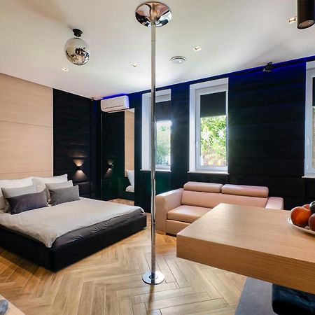 Lupoapartments Z Jacuzzi Pole Dance Leczycka 29 Klimatyzacja Parking Dostep Na Kod Lodz  Ngoại thất bức ảnh